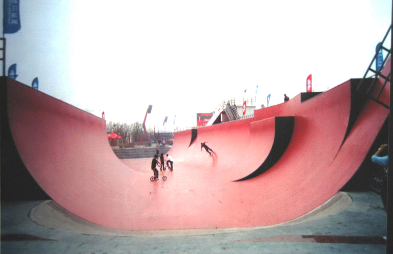 上海SMP極限運(yùn)動公園大型U形槽