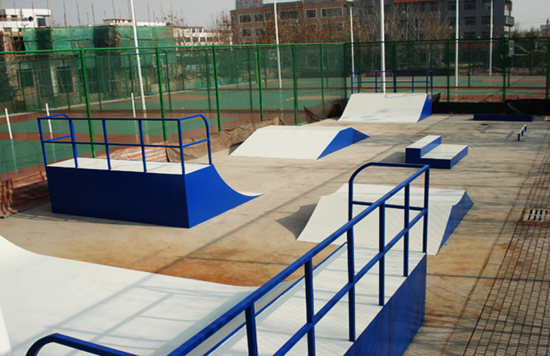 山東省新泰市體育中心極限運動場