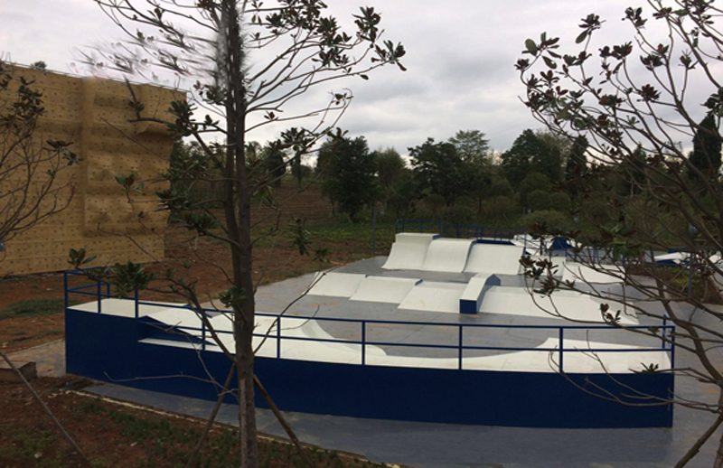 貴州省遵義市百草園旅游區(qū)極限運動場（專業(yè)比賽區(qū)）