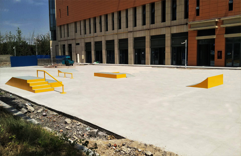 安徽省阜陽(yáng)大學(xué)城商業(yè)廣場(chǎng)極限運(yùn)動(dòng)場(chǎng)