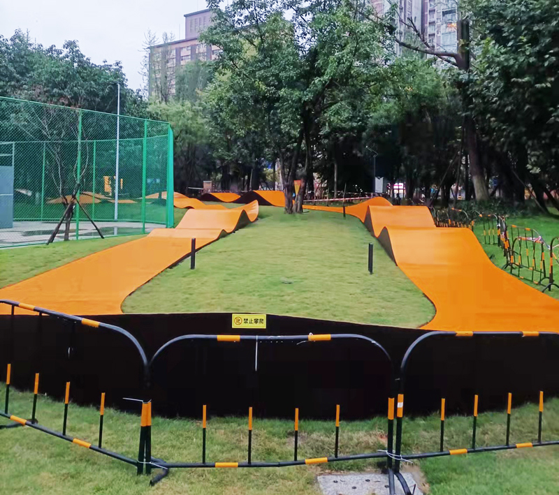 四川省成都市新華公園極限運動場(小輪車越野場地)