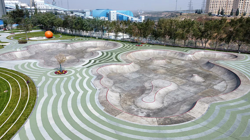 內(nèi)蒙古鄂爾多斯市蒙泰公園極限運(yùn)動(dòng)場(chǎng)